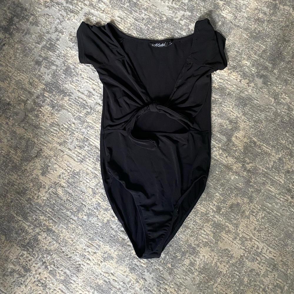 MOTEL XS bodysuit with cutout in middle and tie top
